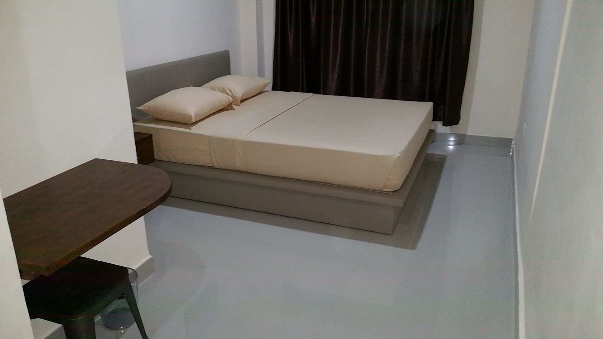 Legenda Beril Hostel Makassar Kültér fotó